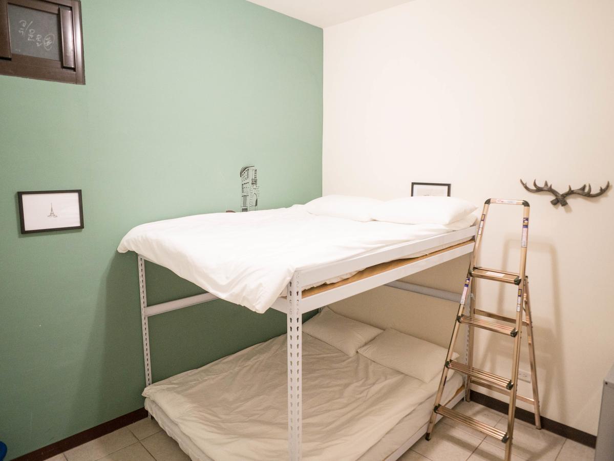 Feng Chia House Hostel Tajcshung Kültér fotó